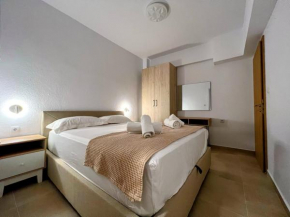 Spacious 2 bedroom apartment 200m from the sea